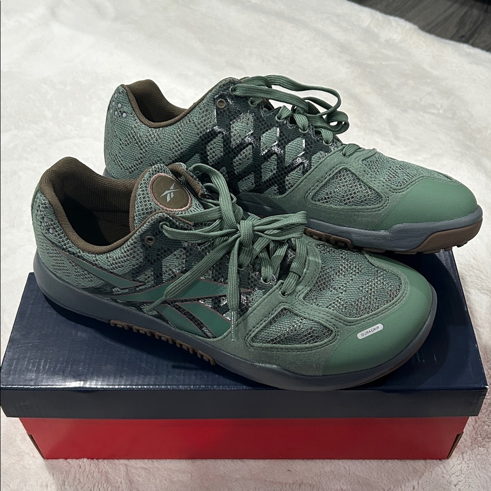 Reebok Men's Olive Green Athletic Trainers